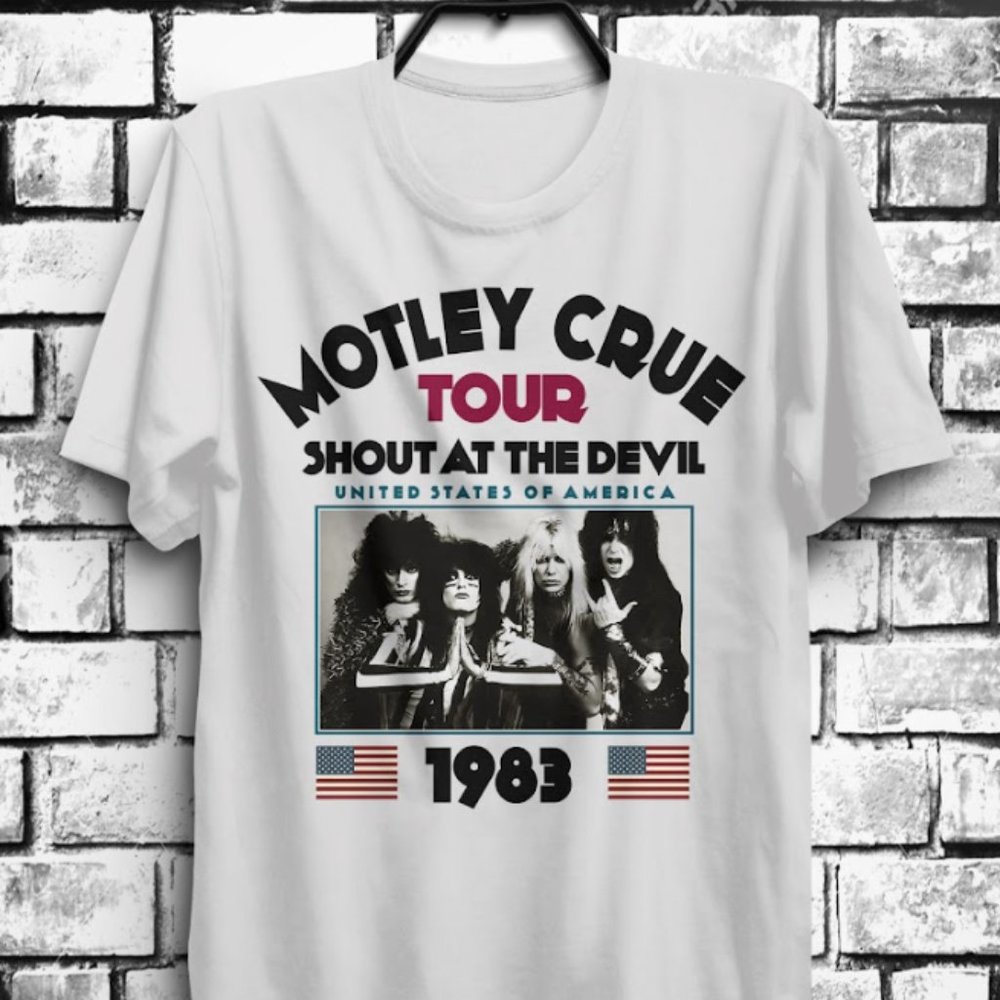 Motley Crue Shout at the Devil USA Tour 1983 T-Shirt